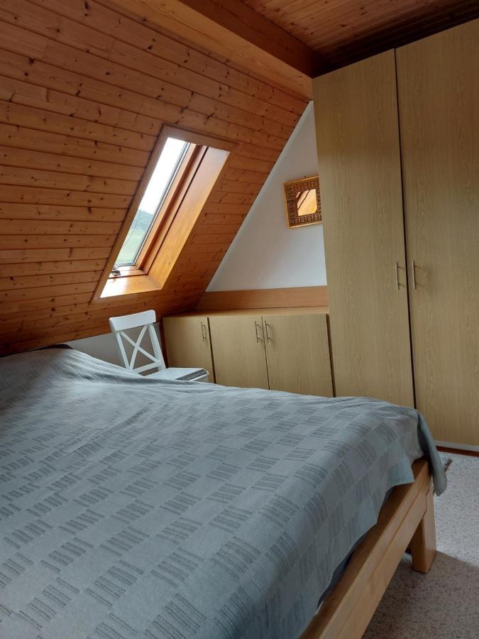 Dachgeschosswohnung Mit Burgblick In Kues Bernkastel-Kues Εξωτερικό φωτογραφία